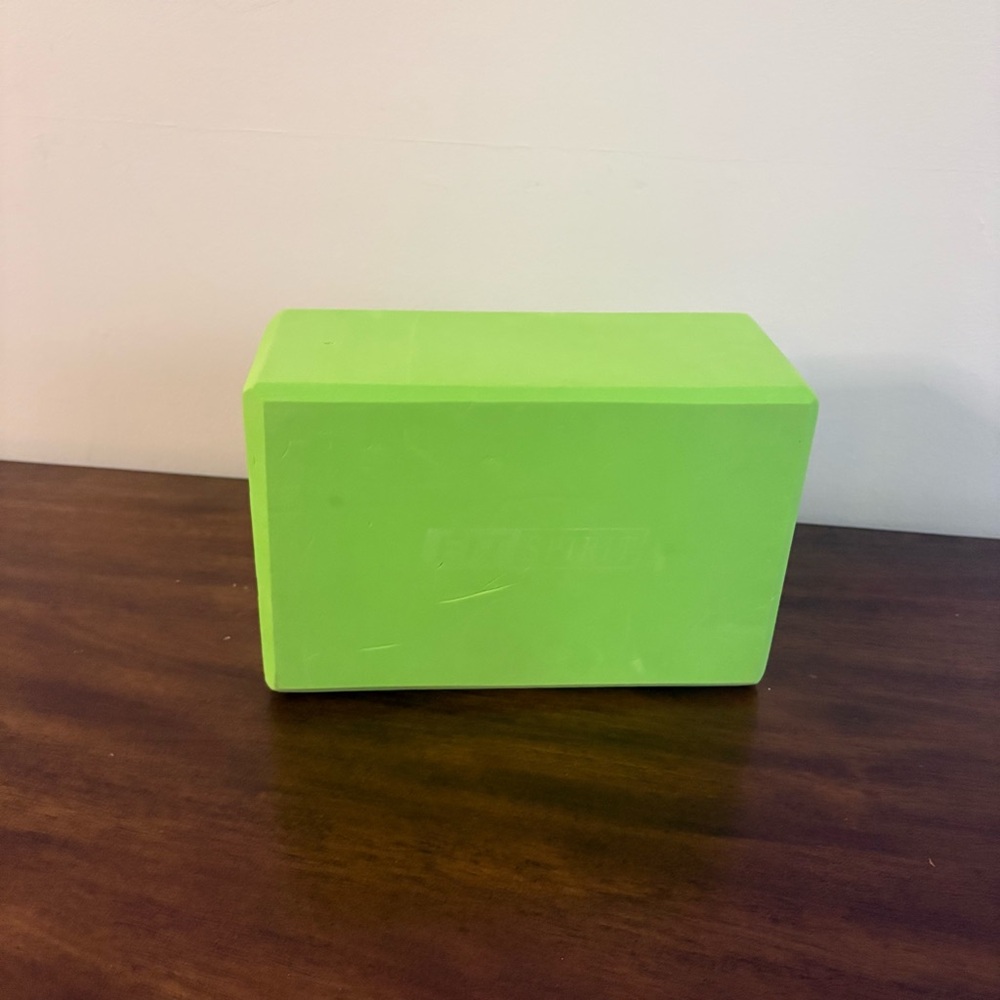 Free Spirit Big Thick Yoga Block 3.5” X 6 X 9” Bright Green Preowned